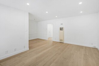 11615 Darlington Ave in Los Angeles, CA - Building Photo - Building Photo