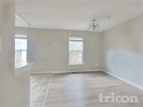 2029 S Anvil Ln in Temple Hills, MD - Building Photo - Building Photo