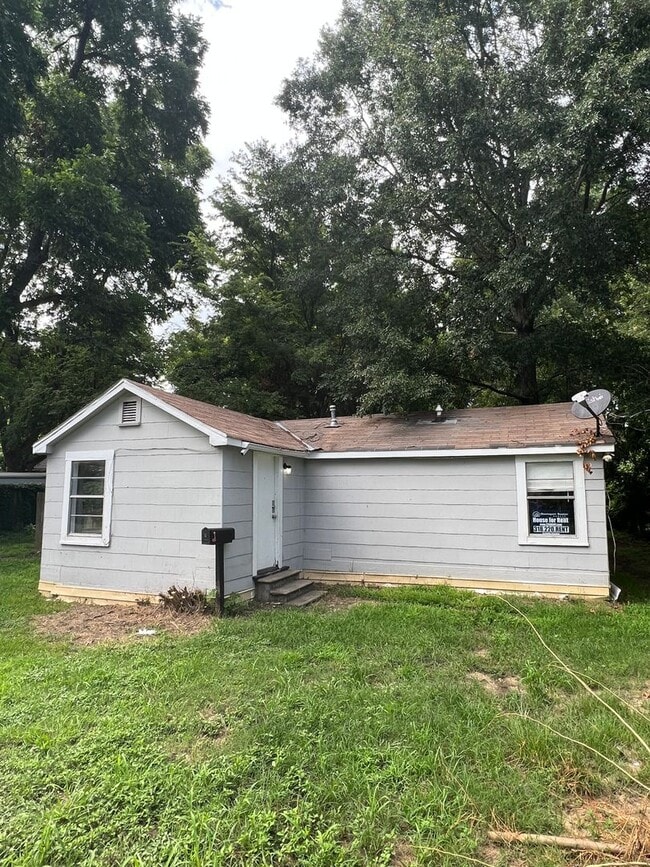 2201 Naples St in Bossier City, LA - Building Photo - Building Photo