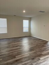 161 Prairie Falcon Wy in Leander, TX - Building Photo - Building Photo