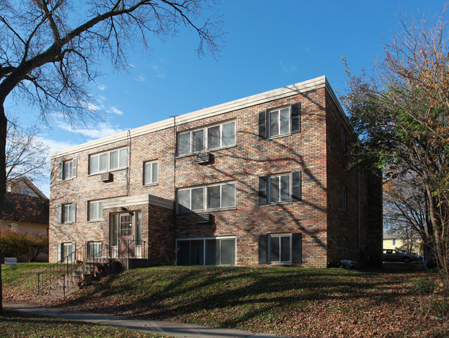 3240 Aldrich Ave S in Minneapolis, MN - Foto de edificio - Building Photo
