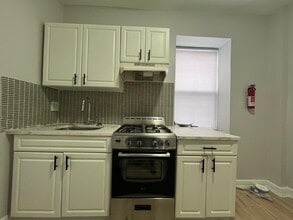 305 58th St, Unit 2 in West New York, NJ - Building Photo - Building Photo