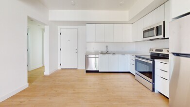Ox3 in Los Angeles, CA - Building Photo - Floor Plan