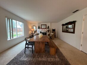 104 Galston Ct in Roseville, CA - Building Photo - Building Photo