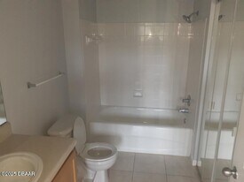 8981 Lee Vista Blvd in Orlando, FL - Building Photo