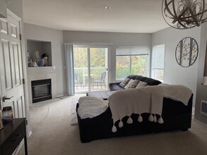 31900 104th Ave SE, Unit D206 in Auburn, WA - Building Photo - Building Photo