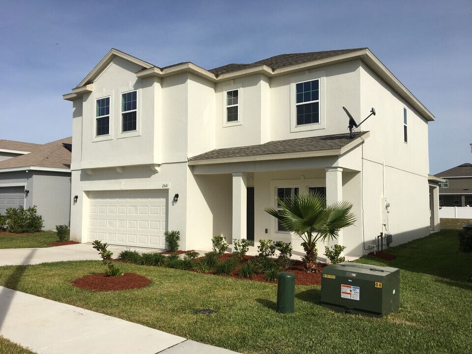 2510 Sanderling St in Haines City, FL - Building Photo