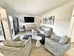 16997 Waterbend Dr in Jupiter, FL - Building Photo - Building Photo