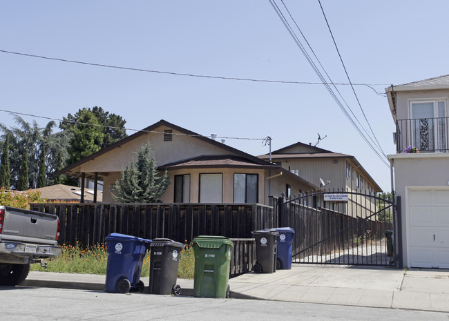 21018-21020 Baker Rd in Castro Valley, CA - Building Photo - Building Photo