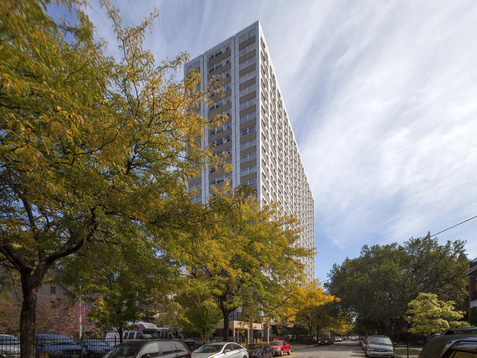 Lakeside Square Apartments in Chicago, IL - Foto de edificio