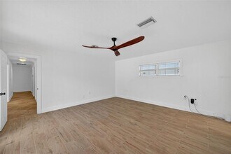 516 W Davis Blvd in Tampa, FL - Building Photo - Building Photo