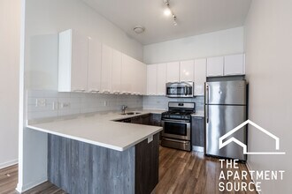 2700 W North Ave in Chicago, IL - Building Photo - Building Photo