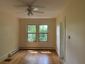 16 Inman St in Hopedale, MA - Building Photo - Building Photo