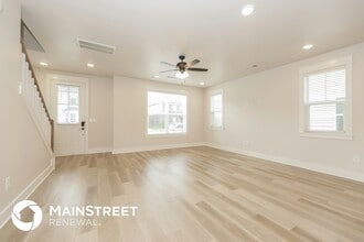 149 Oasis Dr in La Vergne, TN - Building Photo - Building Photo