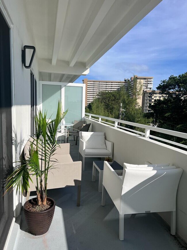 3212 NE 12th St in Pompano Beach, FL - Building Photo - Building Photo