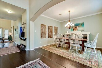 10 Juniper Berry Way in Austin, TX - Building Photo - Building Photo