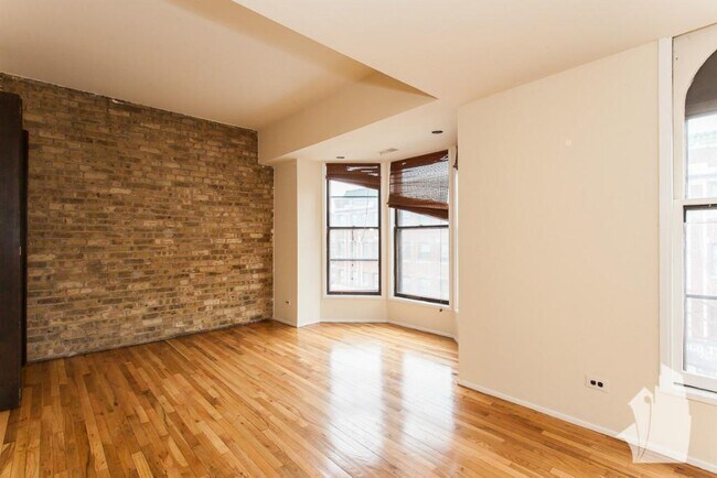 2925 N Broadway St, Unit 3 in Chicago, IL - Building Photo - Building Photo