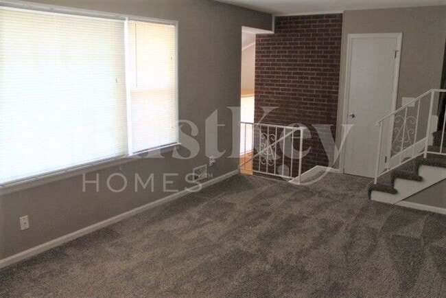 8800 E 61st St in Raytown, MO - Building Photo - Building Photo