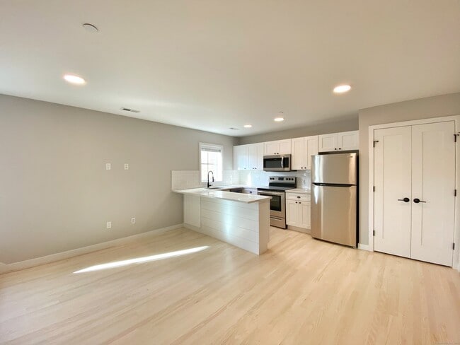 7 Wall Street in Norwalk, CT - Building Photo - Building Photo