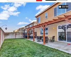 112 Kodiak Dr in Vacaville, CA - Building Photo - Building Photo