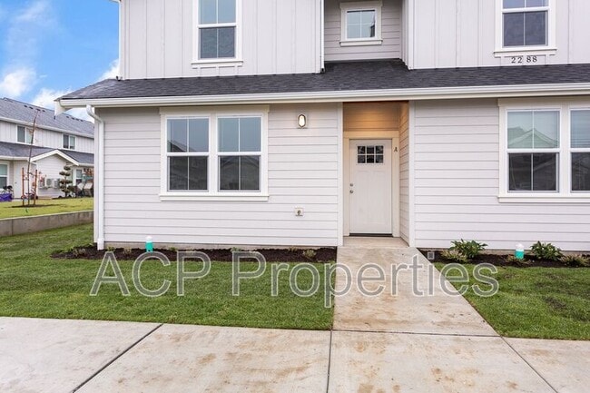 2282 Brome St in Lynden, WA - Building Photo - Building Photo