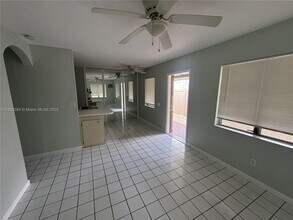 1578 NE 33rd St in Oakland Park, FL - Building Photo - Building Photo