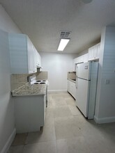 1115 19th Ave N, Unit 3 in Lake Worth, FL - Building Photo - Building Photo