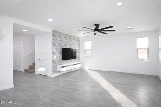 2353 E Castanets Dr in Gilbert, AZ - Building Photo - Building Photo