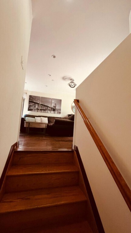 4008 Wickham Ave, Unit 2 in Bronx, NY - Building Photo - Building Photo