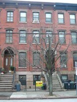 169 Grand St in Jersey City, NJ - Building Photo