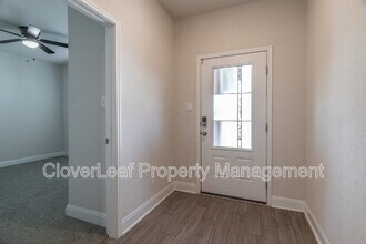 9414 Bracted Sedge in San Antonio, TX - Building Photo - Building Photo