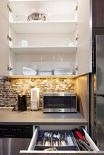 401 E 59th St in New York, NY - Building Photo - Building Photo