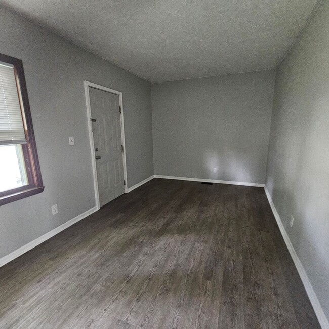 3000 Fletcher St in Anderson, IN - Foto de edificio - Building Photo