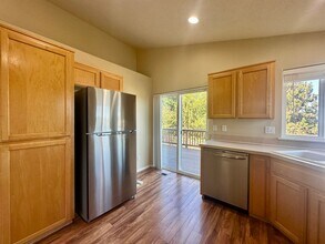 5207 Mac St SE in Salem, OR - Building Photo - Building Photo