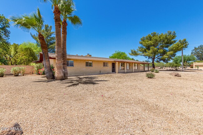 11240 N 75th St in Scottsdale, AZ - Building Photo - Building Photo