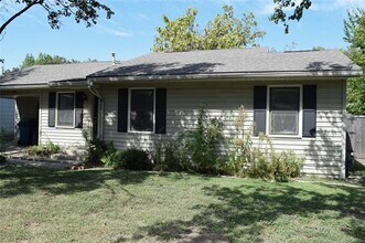 400 Kaye St in Coppell, TX - Building Photo - Building Photo