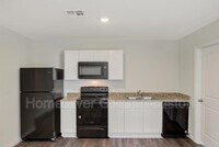 9907 Lanewell St photo'