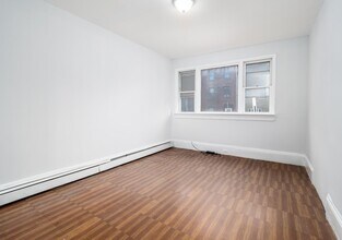 83 Jordan Ave in Jersey City, NJ - Building Photo - Building Photo