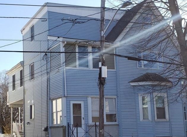 52 Malden St in Malden, MA - Building Photo - Building Photo