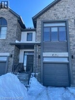 13 Rivergreen Cres in Cambridge, ON - Building Photo