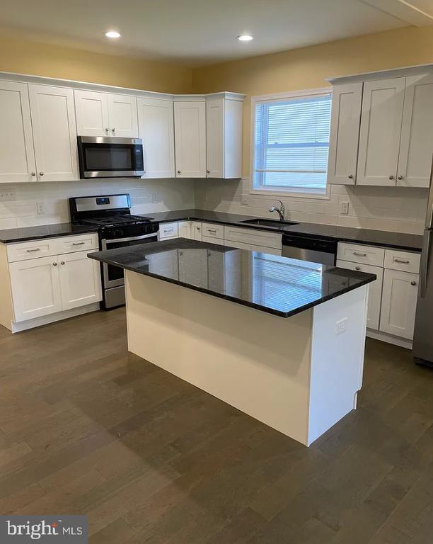 property at 16 Hidden Holw Dr