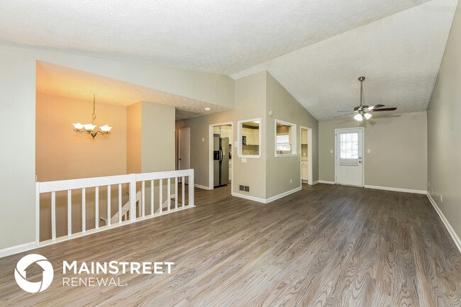1235 Julie Ct in Riverdale, GA - Building Photo - Building Photo