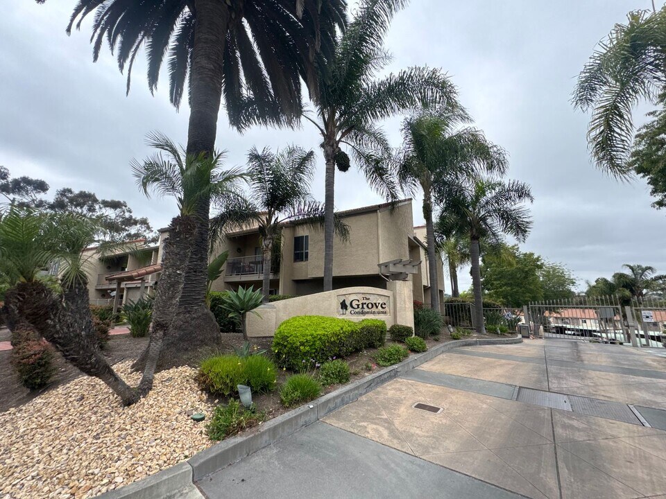 2312 Hosp Way in Carlsbad, CA - Building Photo