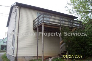 429 E Washington St in Hagerstown, MD - Building Photo