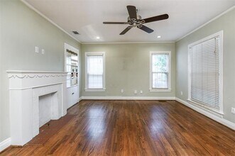 4421 Calmont Ave in Fort Worth, TX - Building Photo - Building Photo