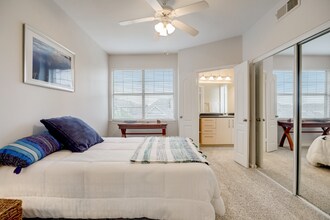 11203 Ranch to Market Rd 2222 in Austin, TX - Foto de edificio - Building Photo