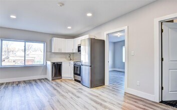 292 Main St, Unit 215 in Nyack, NY - Foto de edificio - Building Photo