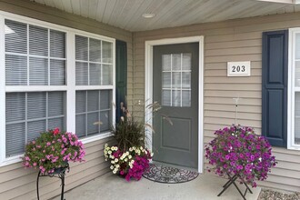 Lakewood Village Apartments in Mandan, ND - Building Photo - Building Photo