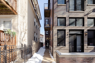 2719 N Kenmore Ave in Chicago, IL - Building Photo - Building Photo