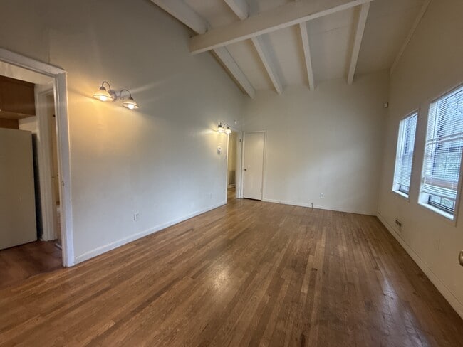 1009 Hampton St NW in Atlanta, GA - Foto de edificio - Building Photo